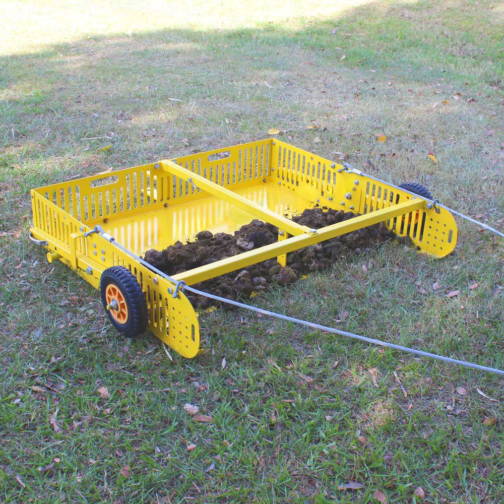 Scoop'N'Tow 2-in-1 Field Cleaner and Trailer